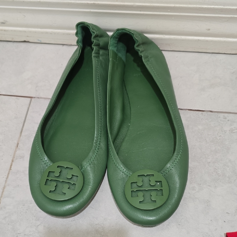 Tory Burch Forest Green Flats